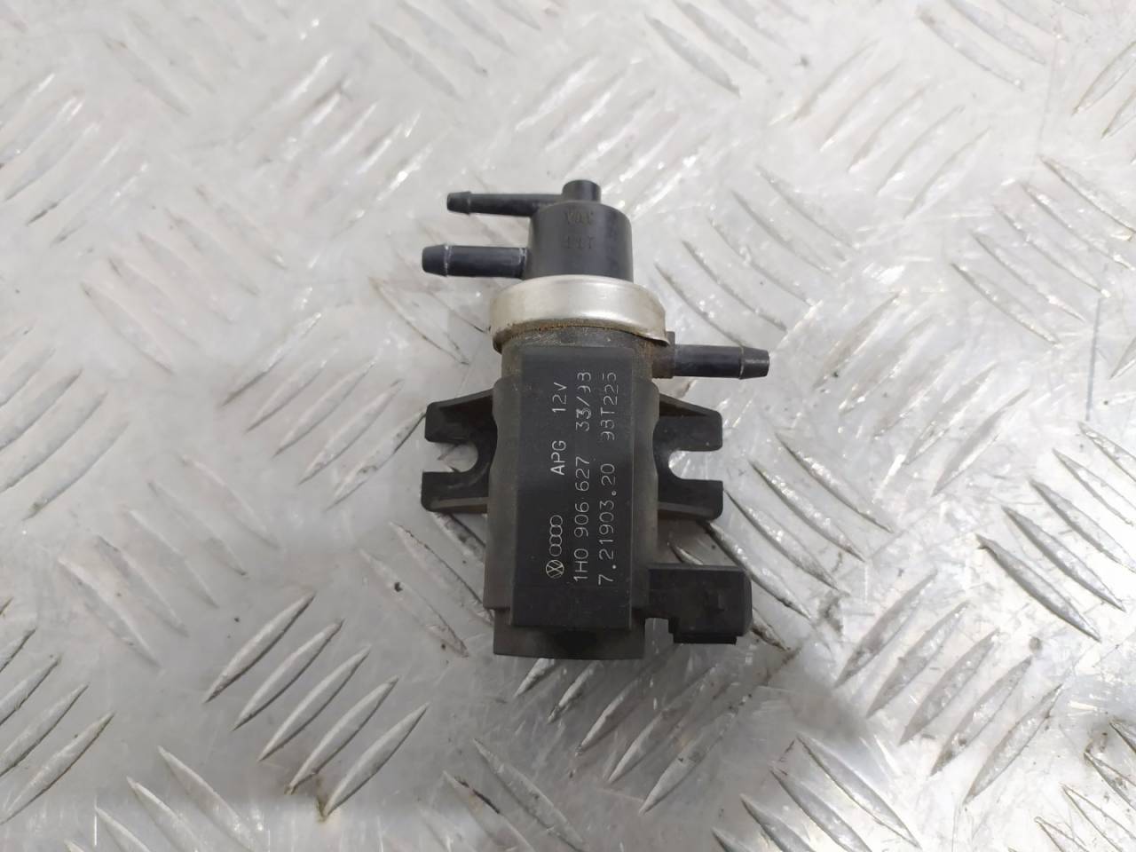 клапан управления турбиной (актуатор) Volkswagen Passat B5 1998, 1.9 л., TDi, дизель, -, 1H0906627 - фото №1