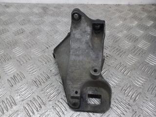 кронштейн двигателя Audi 80 8C/B4 1996, 1.9 л., TDi, дизель, 8A0199307B