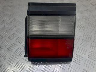 фонарь крышки багажника правый Volkswagen Passat B3 1992