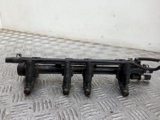 топливная рампа Volkswagen Golf 4 поколение 2000, 2.0 л., i, 06A906031C