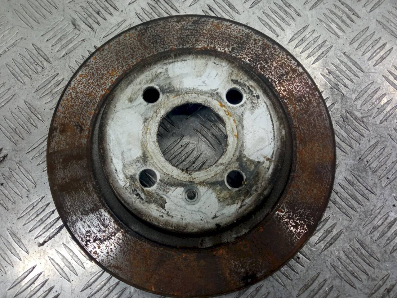 диск тормозной задний Opel Meriva 1 поколение (A) 2005 - фото №1