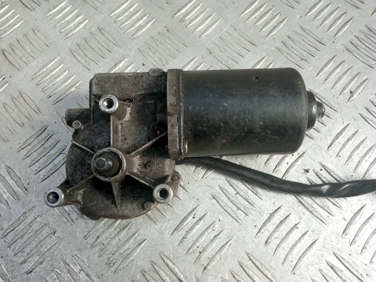 моторчик передних стеклоочистителей (дворников) Mercedes-Benz C-Класс W203/S203/CL203 2003 - фото №1