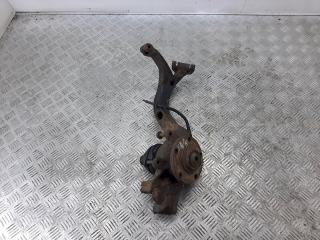 ступица передняя правая Volkswagen Passat B5 2000