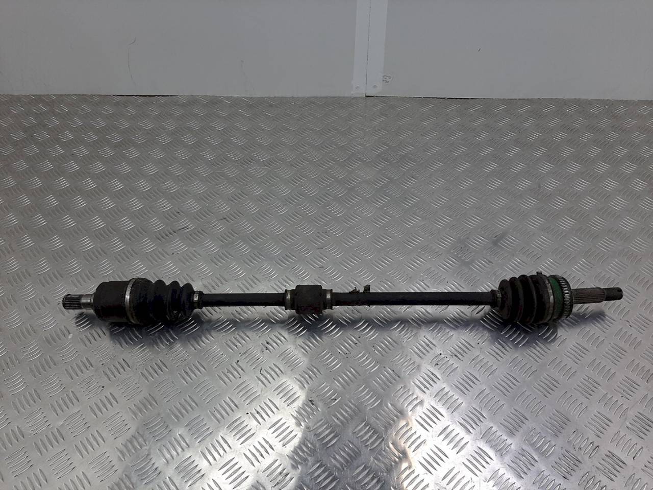 полуось передняя правая (приводной вал, ШРУС) Hyundai Getz 1 поколение 2005, - - фото №1