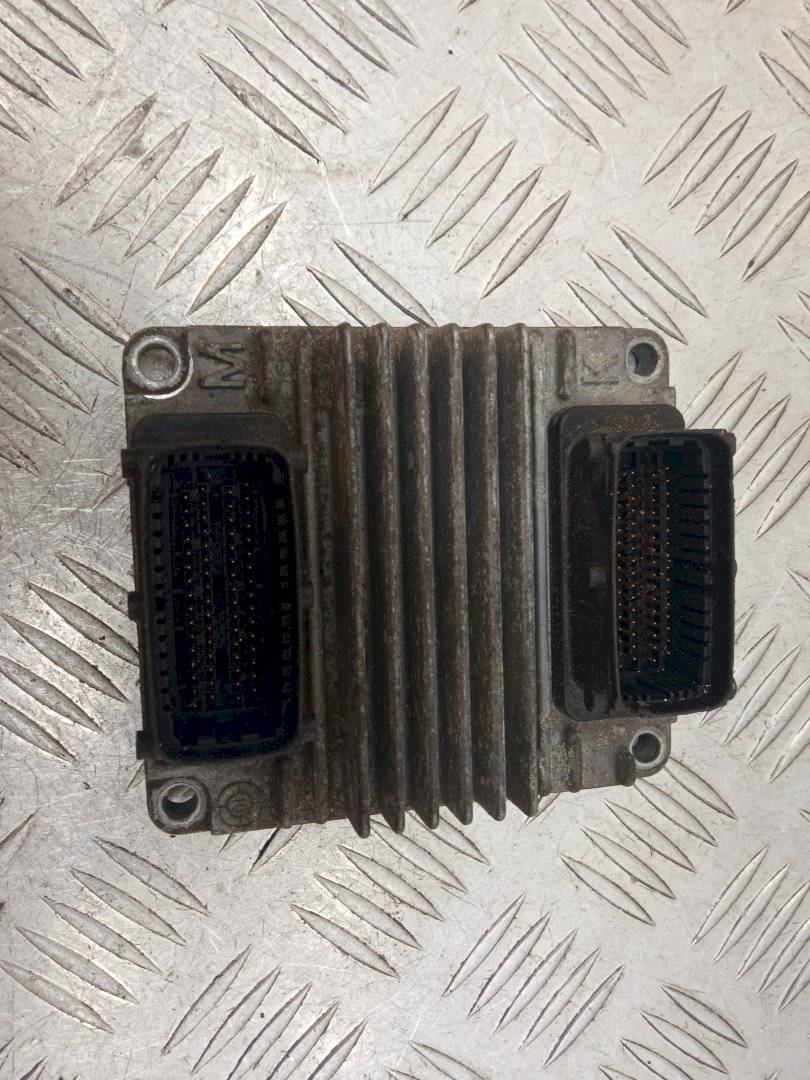 блок управления двигателем Opel Astra G 2000, 1.7 л., DTi, 8972272258 - фото №1