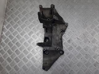 кронштейн генератора Renault Laguna 2 поколение 2004, 1.9 л., DCi, 8200183234