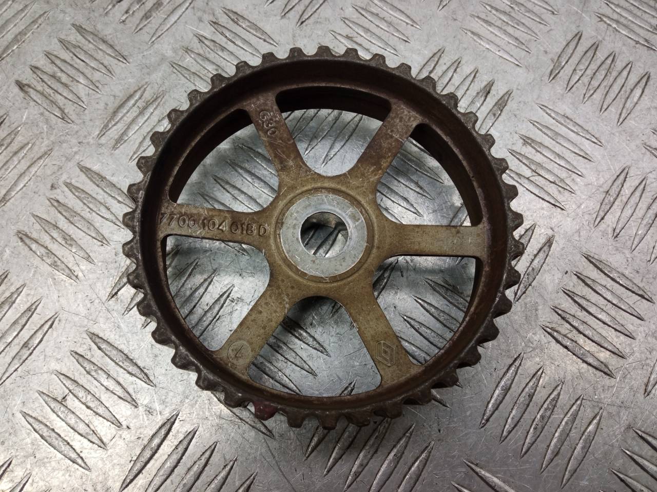 звездочка ТНВД Renault Laguna 2 поколение 2003, 1.9 л., дизель, 7700104018D - фото №1