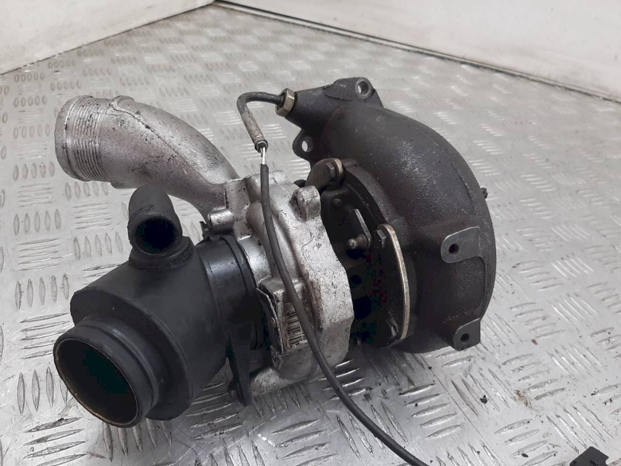 турбина Audi A6 4F/C6 2006, 3.0 л., TDi, 53049880054 - фото №1