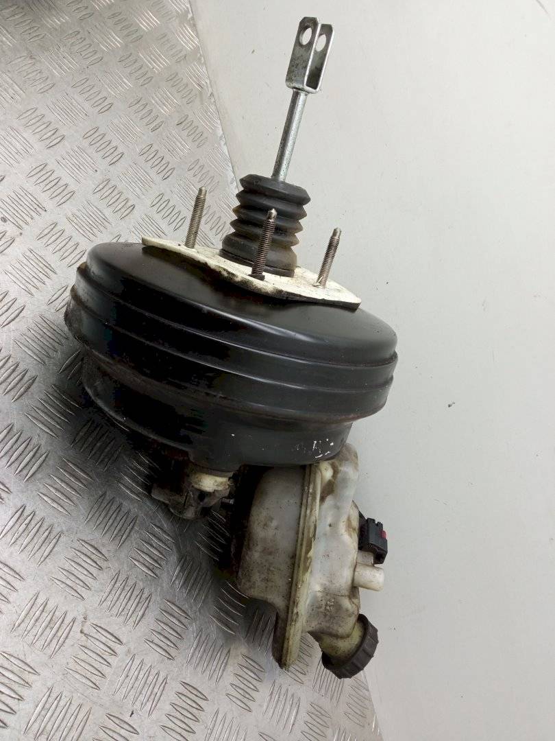 вакуумный усилитель тормозов Ford Transit Connect 2 поколение 2011, 2.2 л., TDCi, 6C11-2B195-BF - фото №1