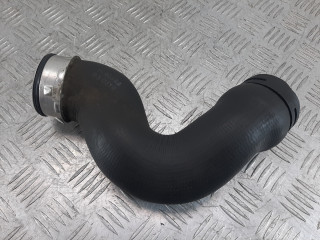 патрубок интеркулера Volkswagen Caddy 3 поколение 2007, 1.9 л., дизель