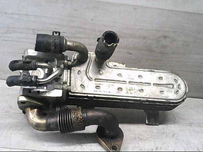 охладитель EGR / Радиатор EGR Volkswagen Golf 5 поколение 2004, 1.9 л., TDi, 038131513AD - фото №1