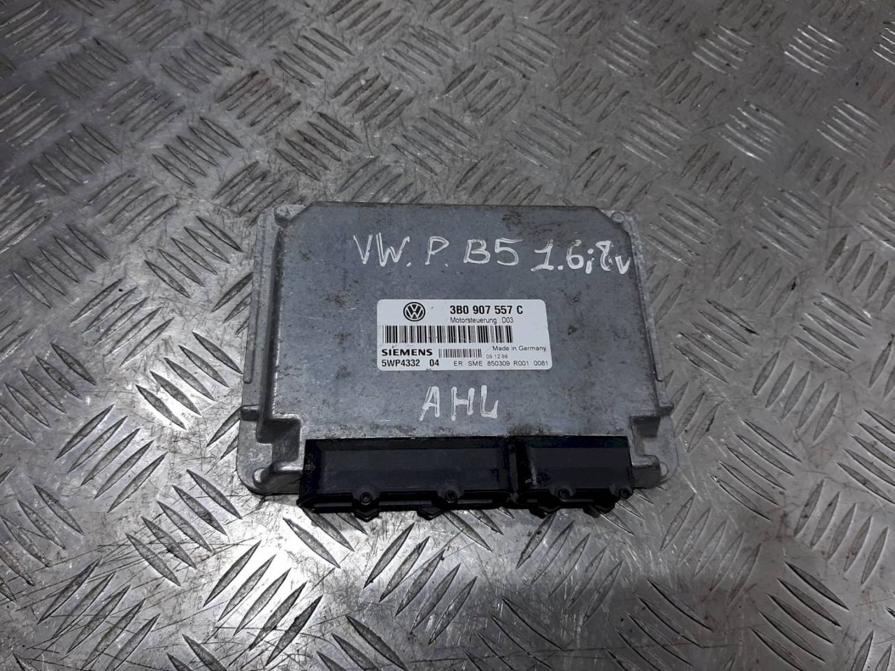 блок управления двигателем Volkswagen Passat B5 2000, 1.6 л., i, бензин, -, 3B0907557C - фото №1