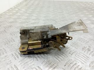 замок двери Volkswagen Transporter T4 1996, 701837015C