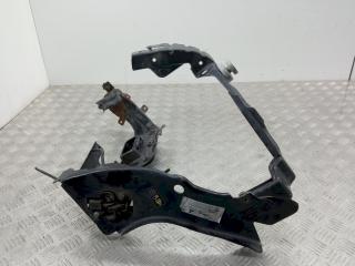 крепление фары левой Mercedes-Benz S-Класс W221 2008, A2048173420