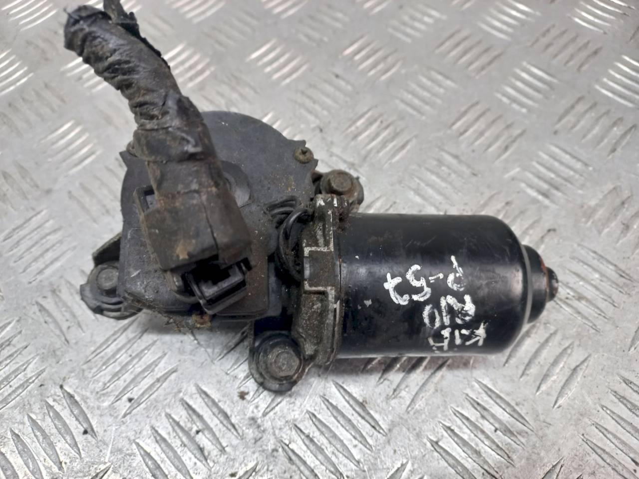 моторчик передних стеклоочистителей (дворников) Kia Rio 1 поколение 2002, 03521-7320 - фото №1