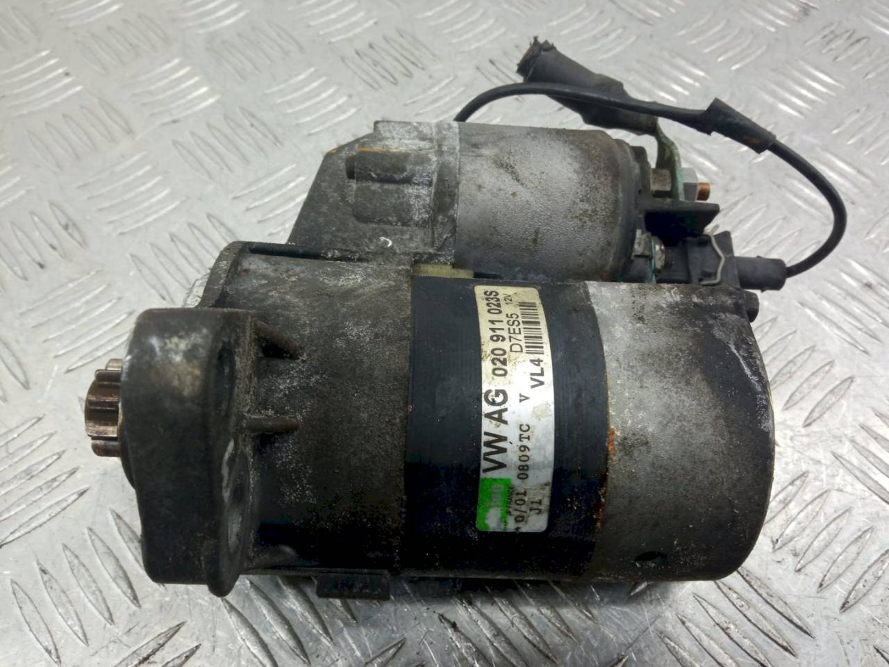 стартер Volkswagen Golf 4 поколение 2004, 1.4 л., i, 020911023S - фото №1