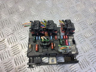 блок предохранителей Peugeot 307 1 поколение 2005, 2.0 л., RHR (DW10BTED4), дизель, 9661708280