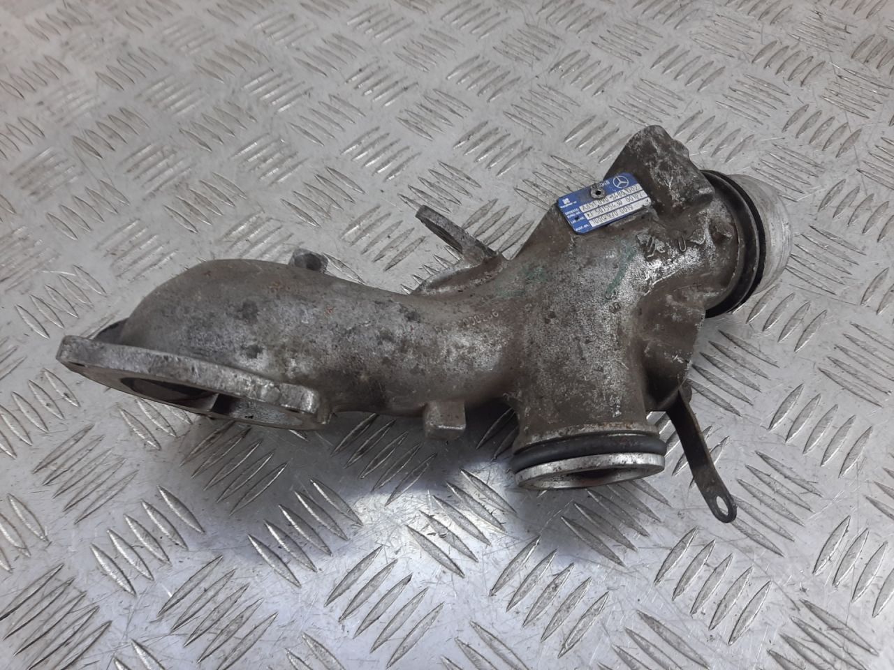 патрубок интеркулера Mercedes-Benz E-Класс W212/S212/C207/A207 2012, 2.2 л., дизель, A6510903480002 - фото №1