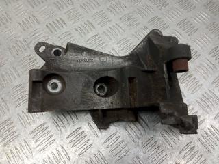кронштейн генератора Renault Kangoo 1 поколение [рестайлинг] 2004, 1.5 л., DCi, 8200185605