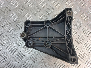 кронштейн компрессора кондиционера BMW 5 серия E60/E61 2007, 3.0 л., TD, дизель, 64557792202-03