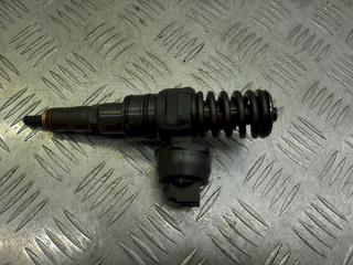 форсунка Volkswagen Golf 5 поколение 2005, 1.9 л., TDi, 038130073AG