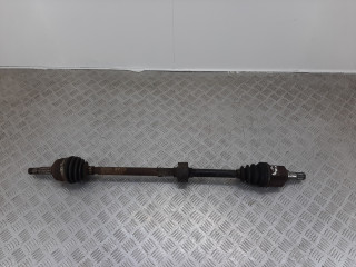 полуось передняя правая (приводной вал, ШРУС) Nissan Primera P12 2002, 1.8 л., i, бензин, МКПП