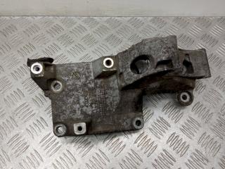 кронштейн генератора Skoda Fabia 1 поколение (6Y) [рестайлинг] 2006, 1.9 л., TDi, 038903143R