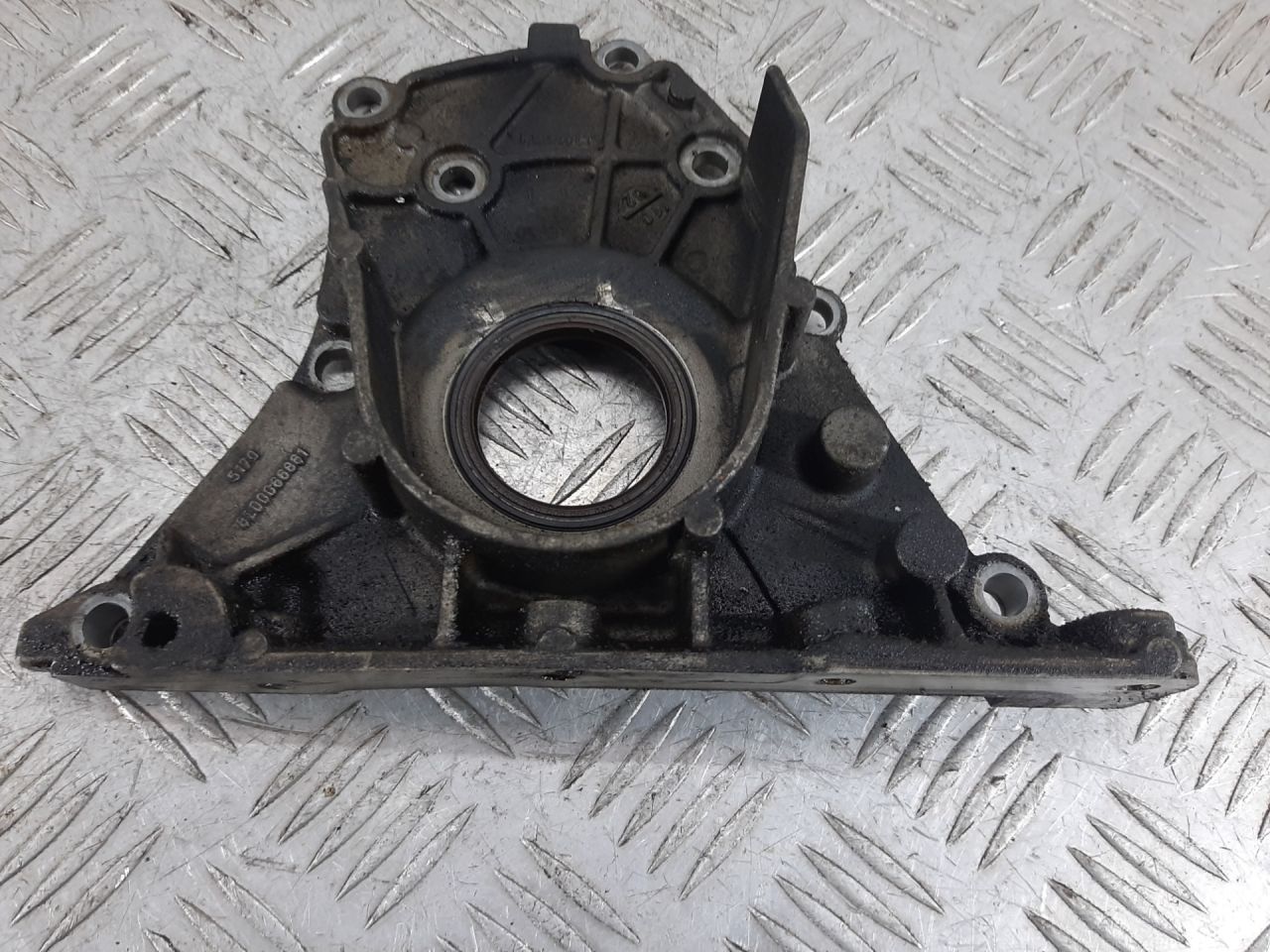 крышка двигателя передняя Renault Laguna 2 поколение 2002, 1.8 л., i, бензин, 8200066861 - фото №1