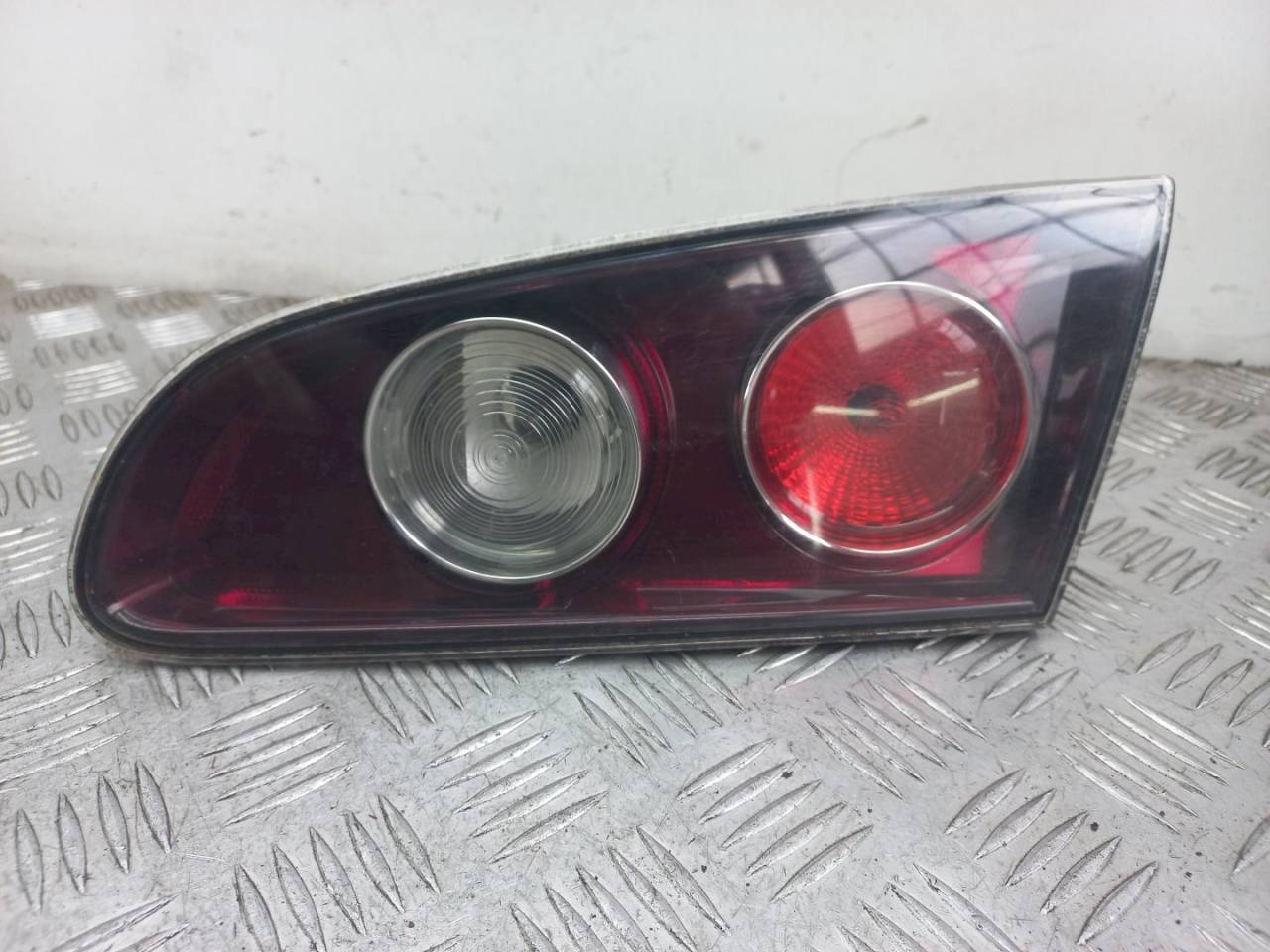 фонарь крышки багажника правый SEAT Ibiza 3 поколение 2006, 6L6945094 - фото №1