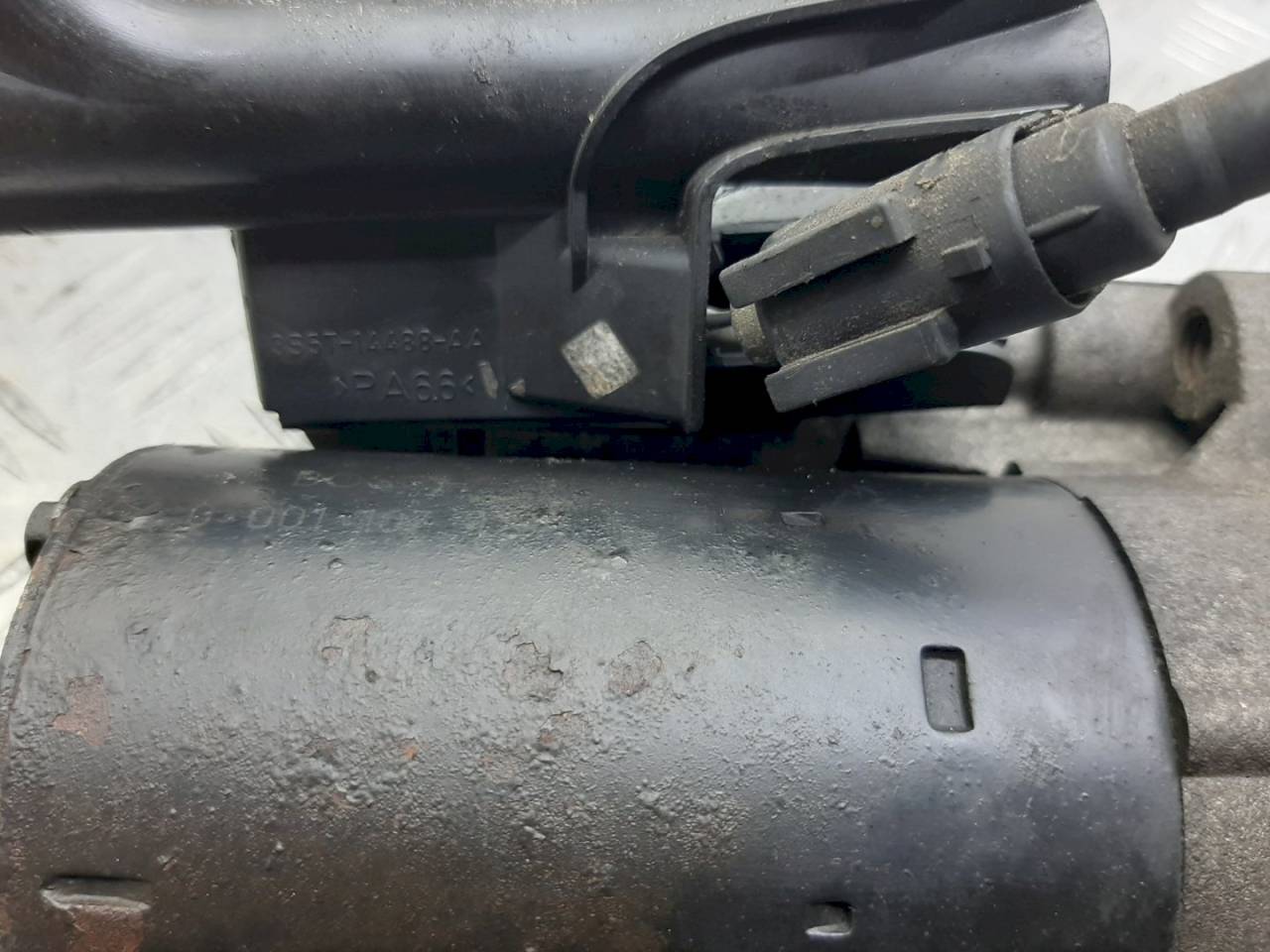 стартер Ford Fiesta 5 поколение 2005, 1.8 л., 1107418 - фото №1