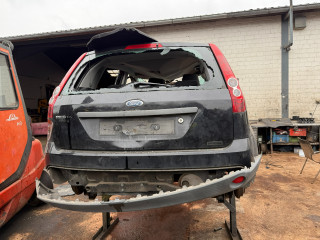 Ford Fiesta 5 поколение [рестайлинг]
