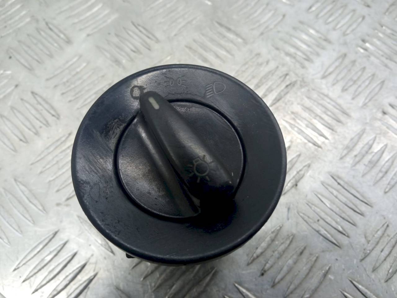 переключатель света Skoda Octavia 1 поколение (A4) 1999, 3B0941531B - фото №1