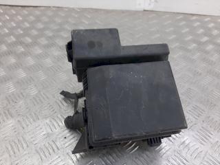 блок предохранителей Mitsubishi Grandis 1 поколение 2005, -