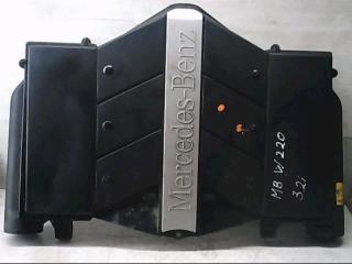 корпус воздушного фильтра Mercedes-Benz S-Класс W220 [рестайлинг] 2003, 3.2 л., i