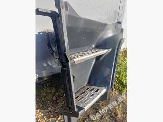 Подножка кабины Volvo FH 2 поколение 2006