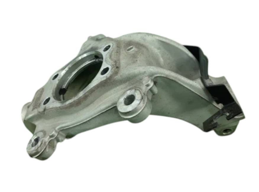 кулак задний Mitsubishi Outlander 4 поколение 2023, 2.4 л., бензин, АКПП, 3770A107, 3770A108 - фото №1