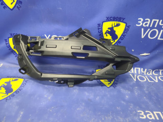 рамка фары противотуманной левой Volvo XC60 2 поколение 2021, 2.0 л., B 4204 T2, бензин, АКПП, внедорожник 5 дв., полный привод, 32234955