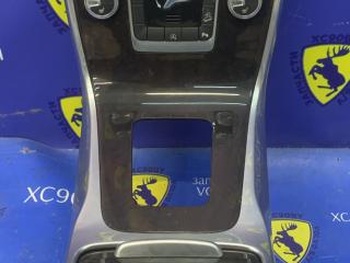 подстаканник Volvo XC70 3 поколение [рестайлинг] 2016, 2.4 л., D 5244 T20, дизель, АКПП, универсал, полный привод, правый руль