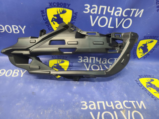 рамка фары противотуманной левой Volvo XC60 2 поколение 2021, 2.0 л., B 4204 T2, бензин, АКПП, внедорожник 5 дв., полный привод, 32234954
