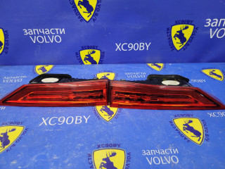 фонарь крышки багажника правый Volvo XC60 2 поколение 2021, 2.0 л., B 4204 T2, бензин, АКПП, внедорожник 5 дв., полный привод, 31446617, 32228904