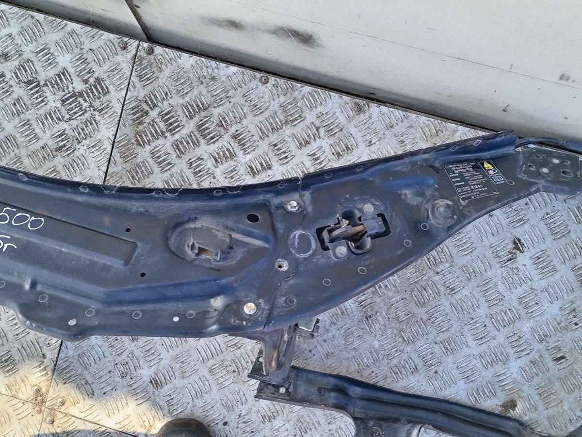 передняя панель крепления облицовки (телевизор) Mercedes-Benz R-Класс W251 2006 - фото №1