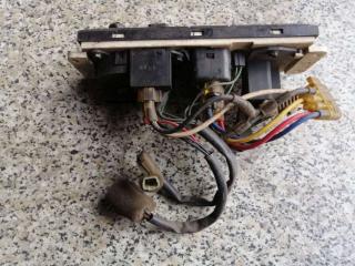 блок управления печки / климат-контроля Hyundai Lantra J1 1991, 1.6 л., i, бензин, хетчбэк 5 дв.