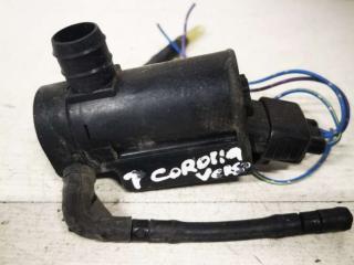 насос (моторчик) омывателя стекла Toyota Corolla Verso 1 поколение 2002