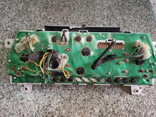 щиток приборов (приборная панель) Hyundai Lantra 1 поколение [рестайлинг] 1995, 1.5 л., i, бензин, хетчбэк 5 дв.