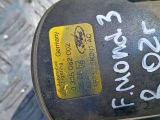 фара противотуманная правая Ford Mondeo 3 поколение 2002
