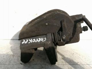 суппорт передний правый Jeep Cherokee KJ 2004