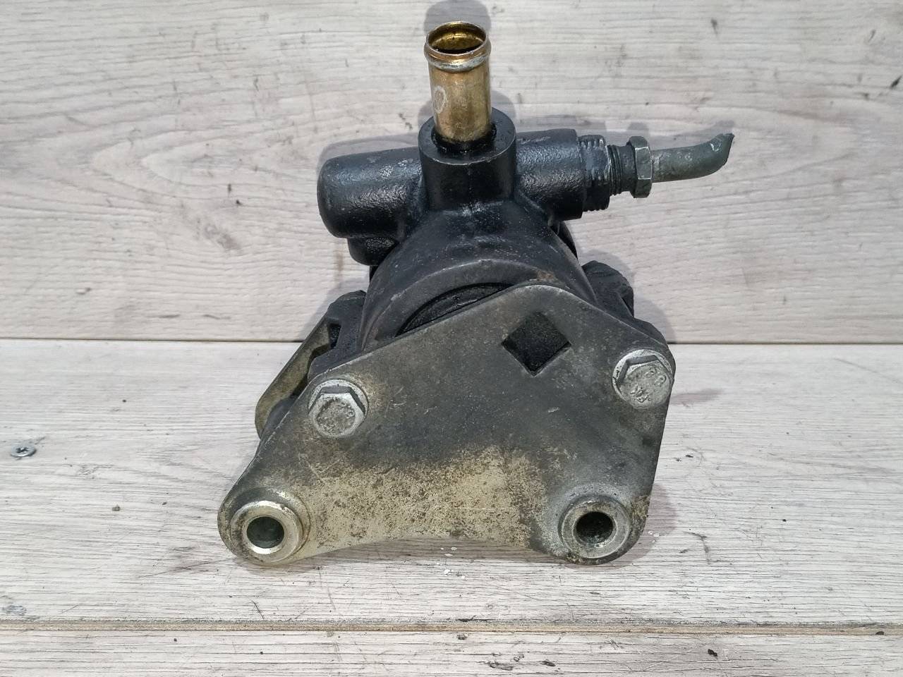 насос гидроусилителя руля Peugeot 405 1 поколение 1992, 1.9 л., дизель - фото №1