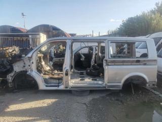 лонжерон правый Volkswagen Transporter T5 2006