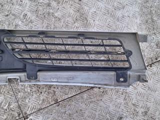 решетка радиатора Nissan Interstar 1 поколение 2009