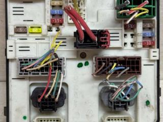 блок предохранителей Renault Zoe 1 поколение 2013